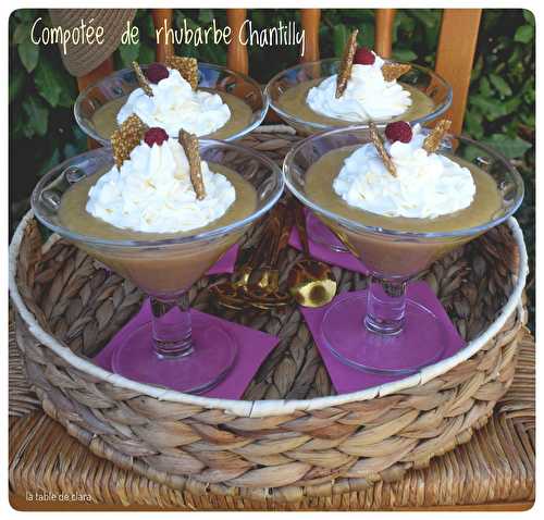 Compotée de rhubarbe et chantilly 