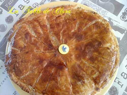 Galette des rois frangipane poires chocolat 