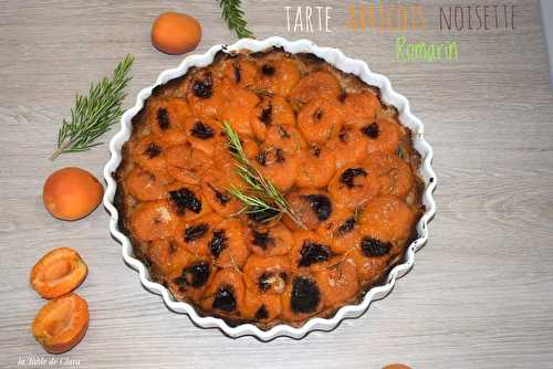 Tarte abricots noisette et romarin 