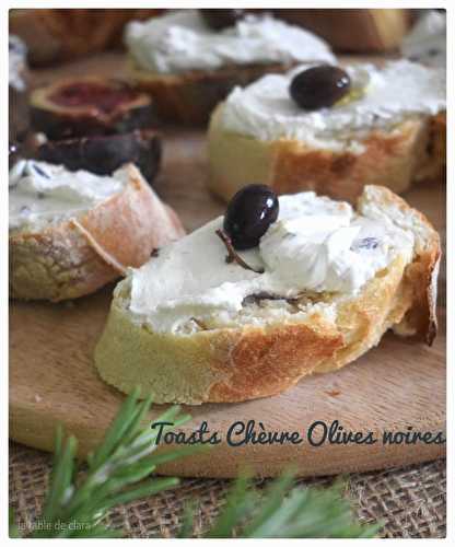 Toasts chèvre olives noires