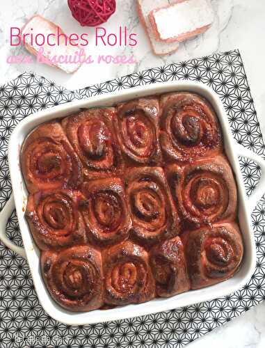 Brioches rolls aux biscuits roses