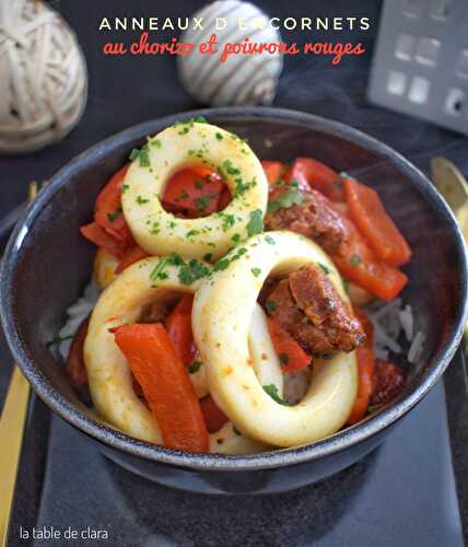 Anneaux d'encornets au chorizo et poivrons rouges