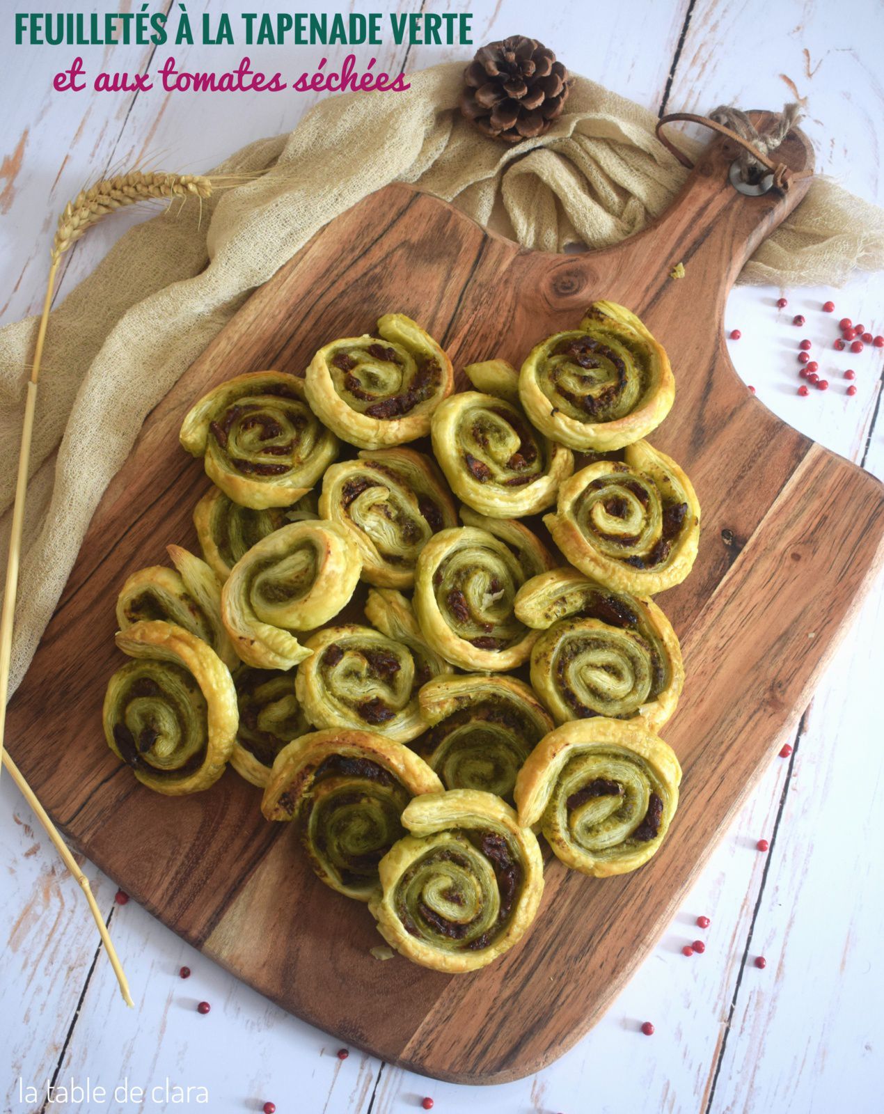 Feuilletés à la tapenade verte et aux tomates séchées