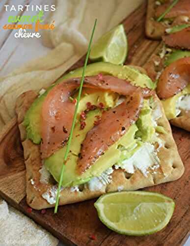 Tartines avocat, saumon fumé et chèvre