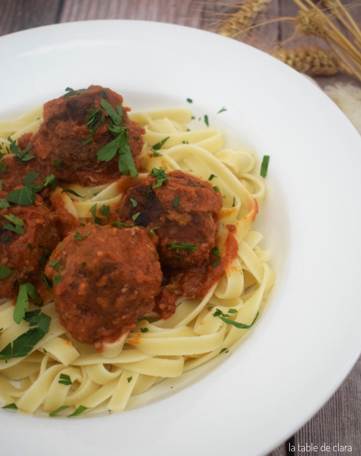 Boulettes de boeuf à la sauce tomate