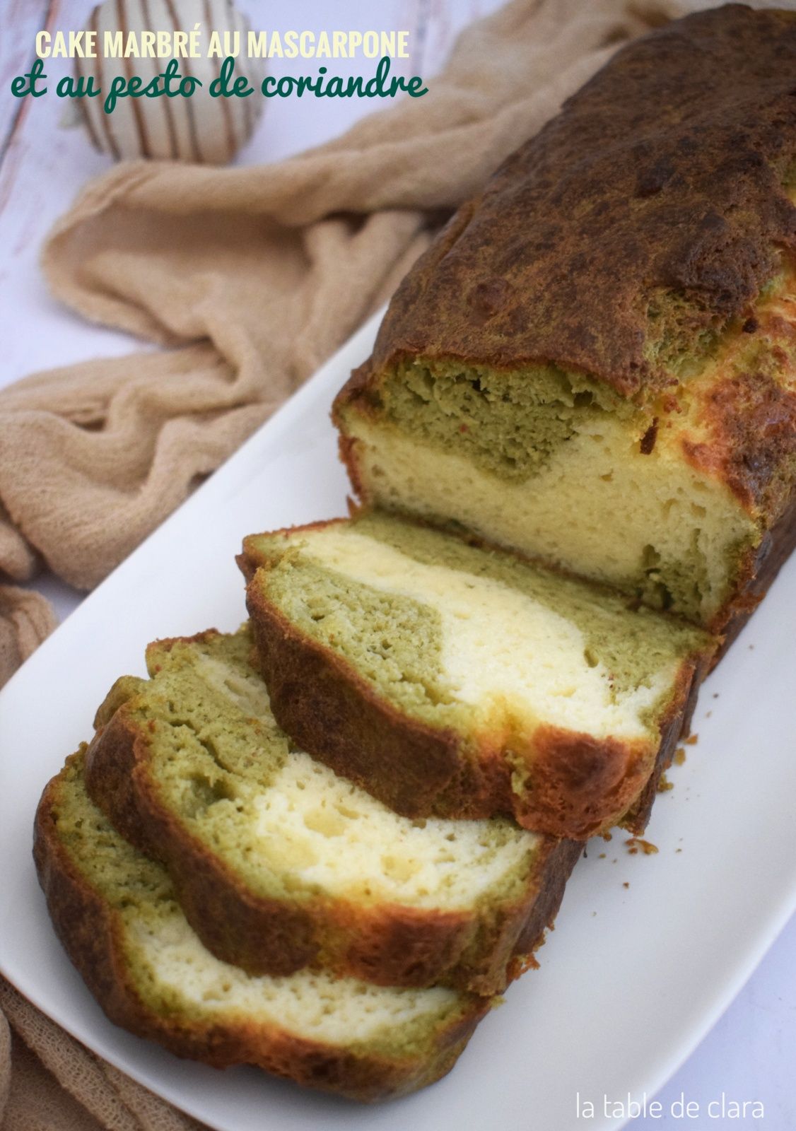 Cake marbré au mascarpone et au pesto de coriandre