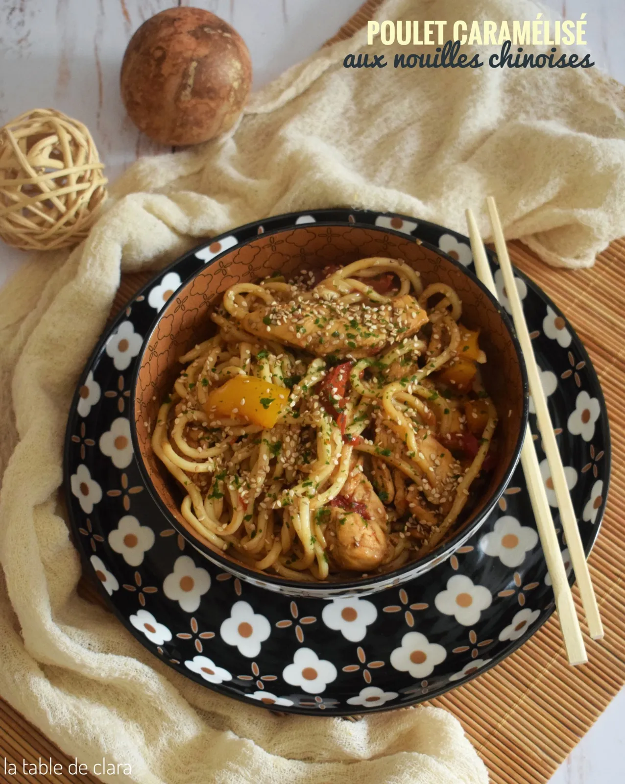Poulet caramélisé aux nouilles chinoises