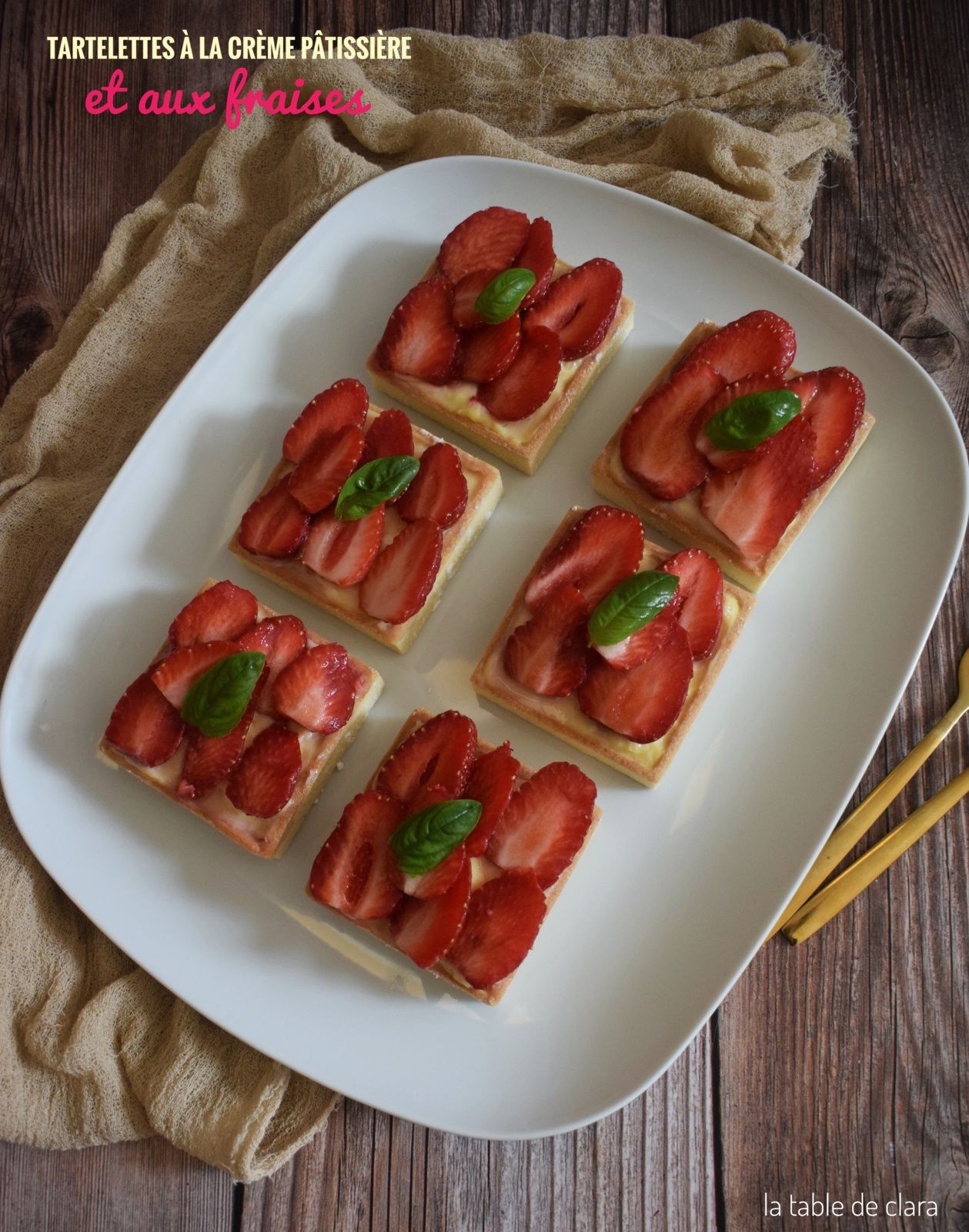Tartelettes carrées crème pâtissière et fraises