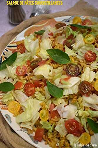 Salade de pâtes croustillantes