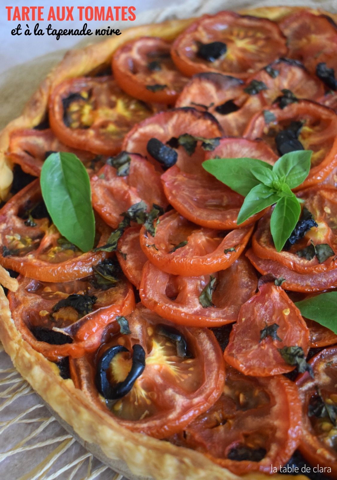 Tarte aux tomates et à la tapenade noire