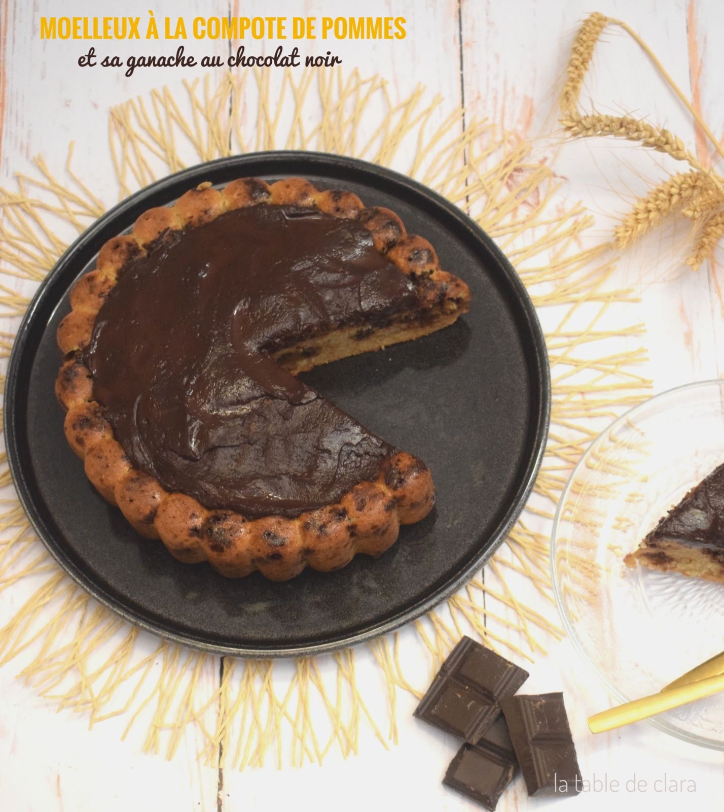 Moelleux à la compote de pommes et sa ganache au chocolat