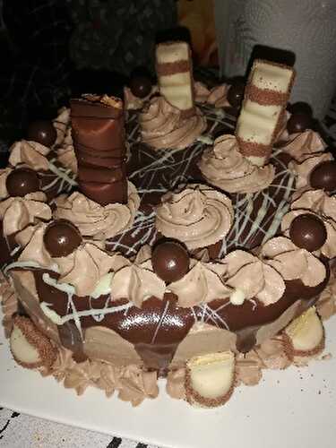 Gâteau onctueux au kinder bueno