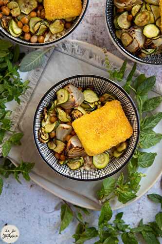 Bol de légumes et tofu pané incroyablement croustillant