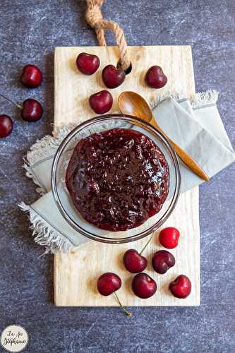 Confiture de cerises faite maison