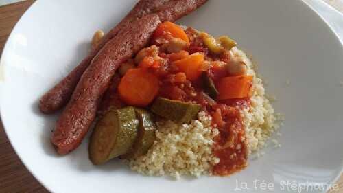 Couscous aux légumes et merguez grillées végétales