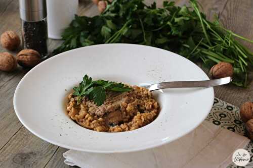 Délicieux risotto aux champignons frais et sa crème de champignons pour les fêtes, recette végétale