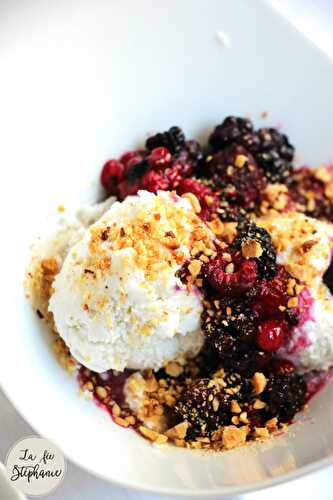 Dessert express sans stress: glace coco et fruits rouges, fruits secs grillés !