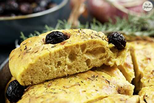 Focaccia au potiron parfumée au romarin