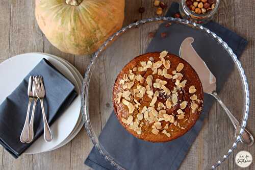 Gâteau aux saveurs de l'automne à la courge et aux noisettes