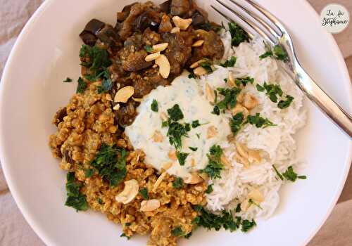 Indian buddha bowl: curry d'aubergine et lentilles en sauce aux noix de cajou - recette végétale - La fée Stéphanie