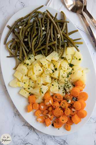 Légumes frais à l'huile d'olive et à l'ail