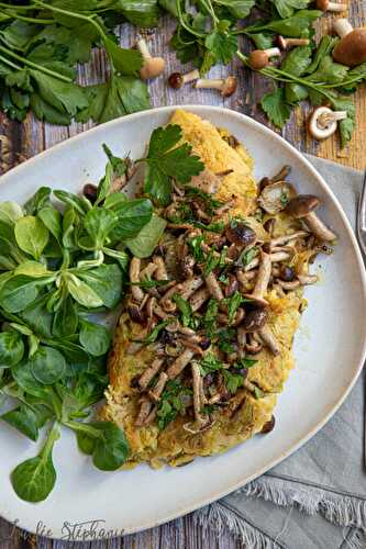 Omelette végétale au chou vert et aux champignons