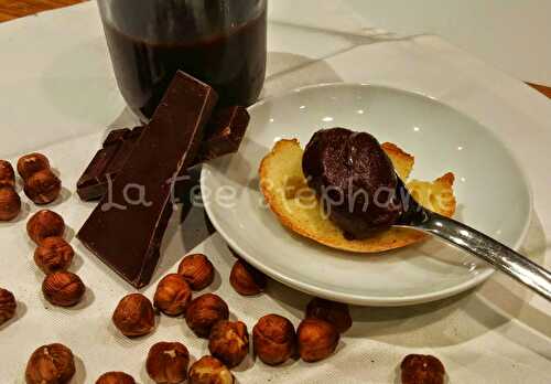 Pâte à tartiner aux noisettes faite maison, un régal!