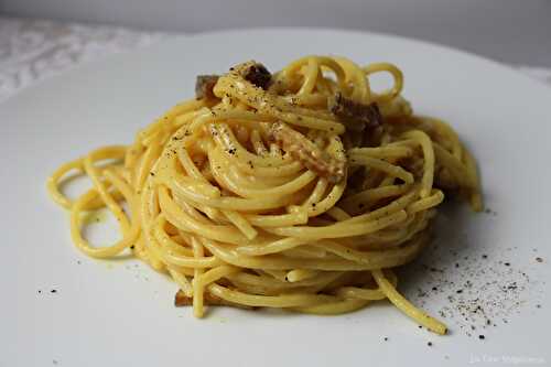 Pâtes façon carbonara, sans oeuf, recette végétalienne bluffante!