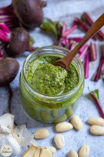 Pesto de fanes de betteraves, recette anti-gaspi