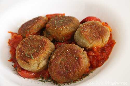 Petites croquettes aux artichauts sur un lit de sauce tomate: vos enfants en raffoleront!