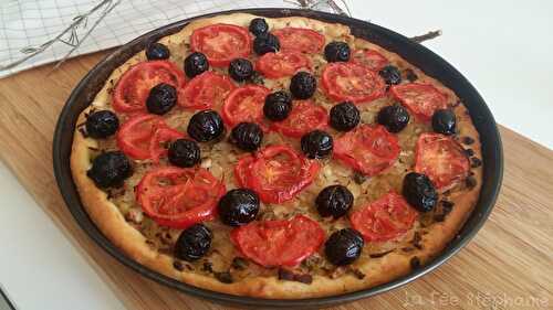 Pissaladière revisitée vegan (sans anchois) avec une pincée d'Italie