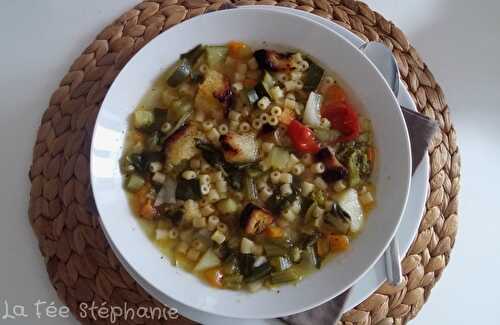 Recette du "Minestrone" italien, une recette végétalienne riche en vitamines