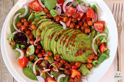 Salade avocat et pois chiches rôtis - recette pour 1,2,3 veggie