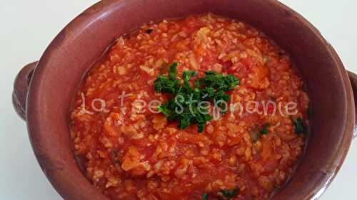 Sauce bolognaise végétalienne, SANS VIANDE, oui oui c'est possible et c'est vraiment bon, essayez!