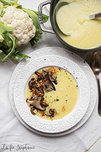 Soupe de chou-fleur au curry et sa poêlée de champignons