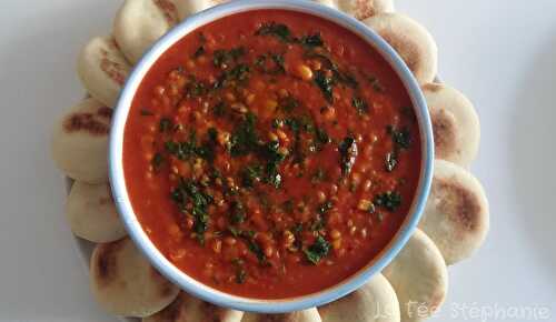 Soupe Harira et mini Batbouts (petits-pains marocains à la poêle), une invitation au voyage, toute végétale!