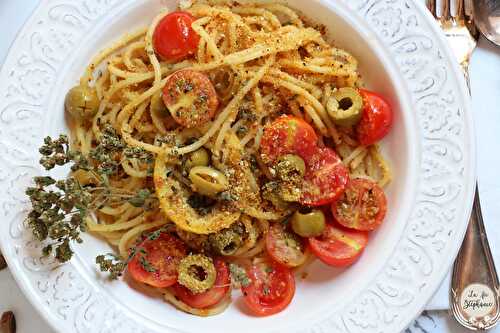 Spaghetti aux olives, citron et origan - chapelure de pistaches