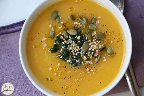 Velouté de courge au curcuma, recette végétale sans crème