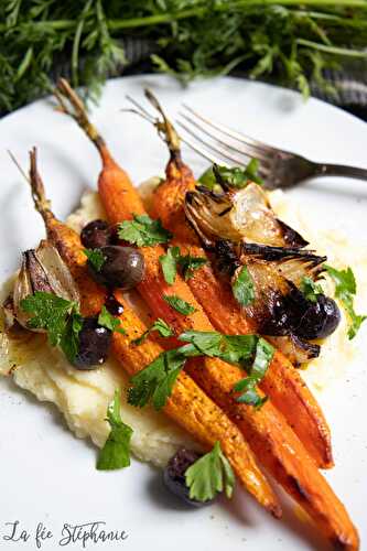 Pommes de terre écrasées et carottes rôties