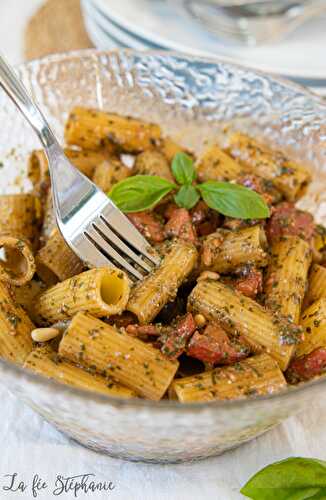 Salade de pâtes au pesto de basilic