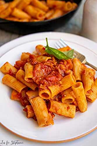 Pasta all'Amatriciana vegan