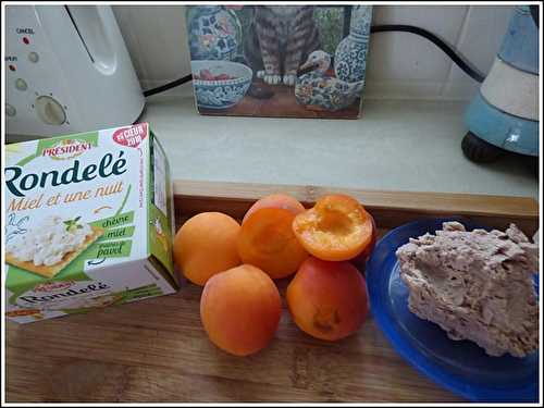 Bouchées d'abricots au fromage frais