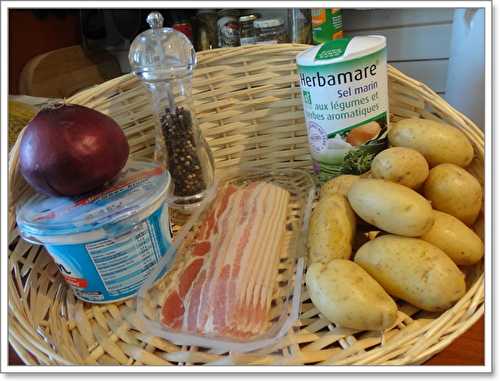 Fromage blanc ciboulette et pommes de terre à la poitrine fumée