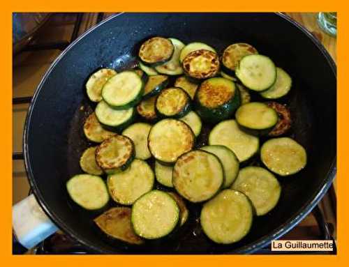 Nouilles plates sauce courgettes