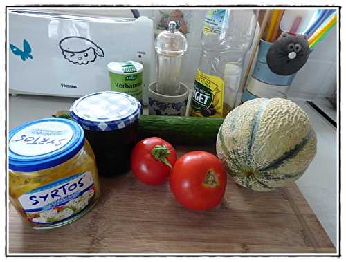 Salade melon concombre tomate et feta 