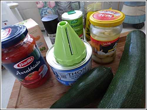 Spaghettis de courgettes au thon et à la tomate