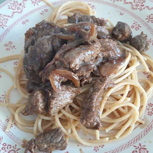 Spaghetti à l'emincé de boeuf façon lok lak