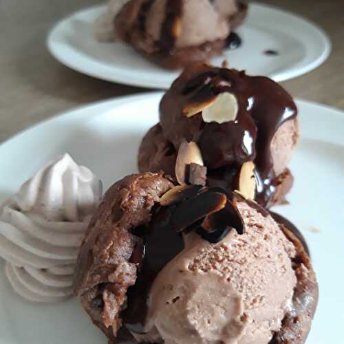 Profiteroles tout chocolat