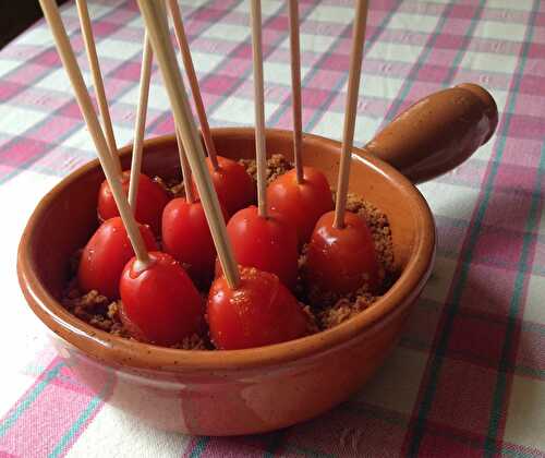 Petites cerises apéritives au pain d'épices