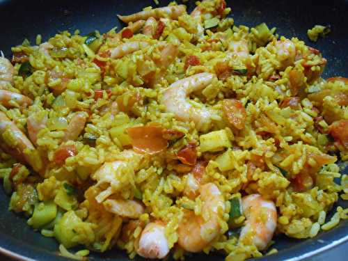 Crevettes au curry accompagné de ses légumes et riz basmati
